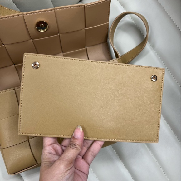 Quince Italian Leather Handwoven Flap Crossbody Bags in Golden Tan - Picture 8 of 12